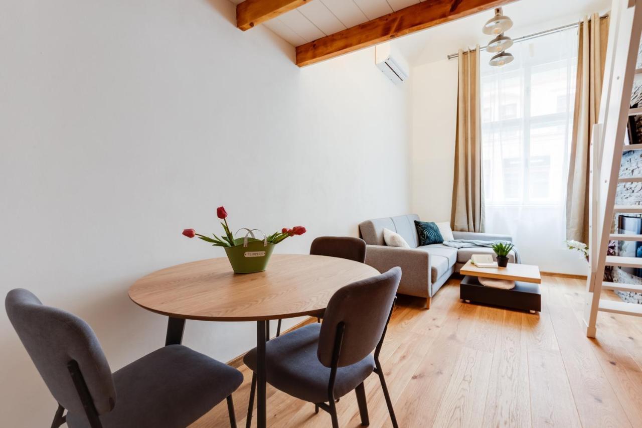 Dream Duplex On Riverside Prague Ngoại thất bức ảnh
