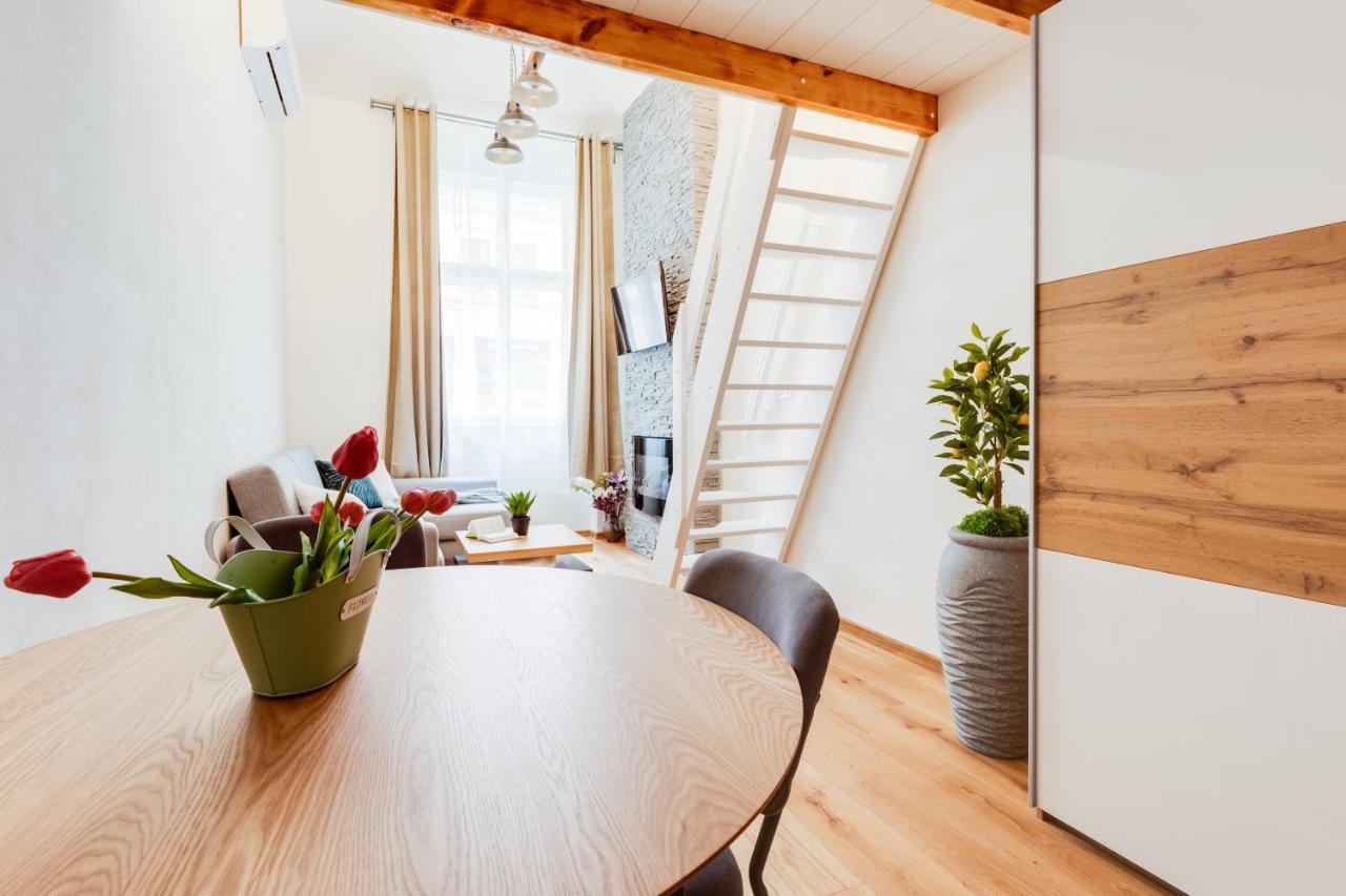 Dream Duplex On Riverside Prague Ngoại thất bức ảnh